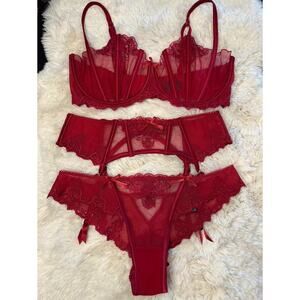 Honey Birdette NATALIE❤️ Red Floral Lace 3 Piece Set 34DDD, S, S Brief